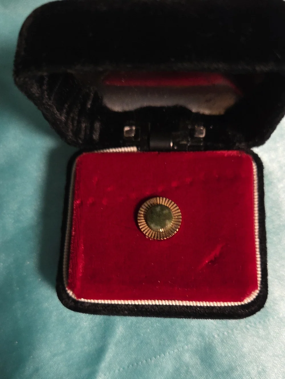 Gold Tone Sunburst Pin with Green Center Jade.  Vintage Tie Tack